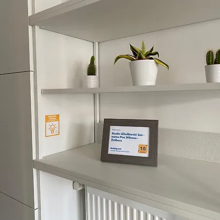 Zzzoliborski Sen - Metro Plac Wilsona - Zoliborz * 바르샤바