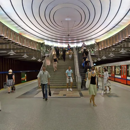 Zzzoliborski Sen - Metro Plac Wilsona - Zoliborz *