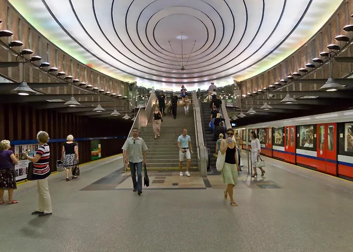 Zzzoliborski Sen - Metro Plac Wilsona - Zoliborz *