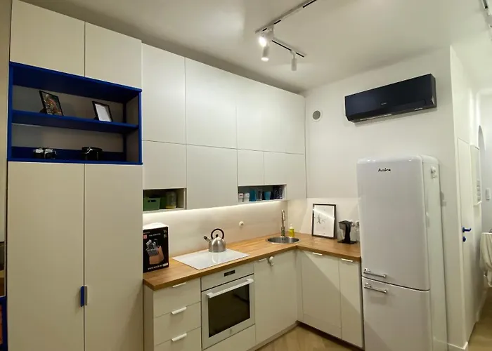 Zzzoliborski Sen - Metro Plac Wilsona - Zoliborz * Warschau